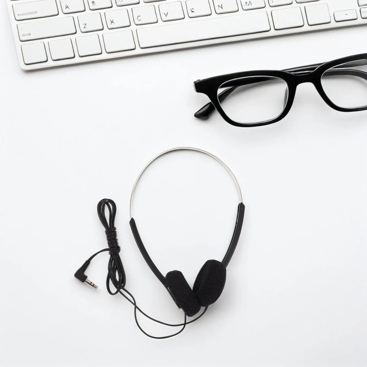 Foxnovo Retro Wired Over-Ear Headphones – Vintage Style Wired Over-Ear Headphones PLUSH