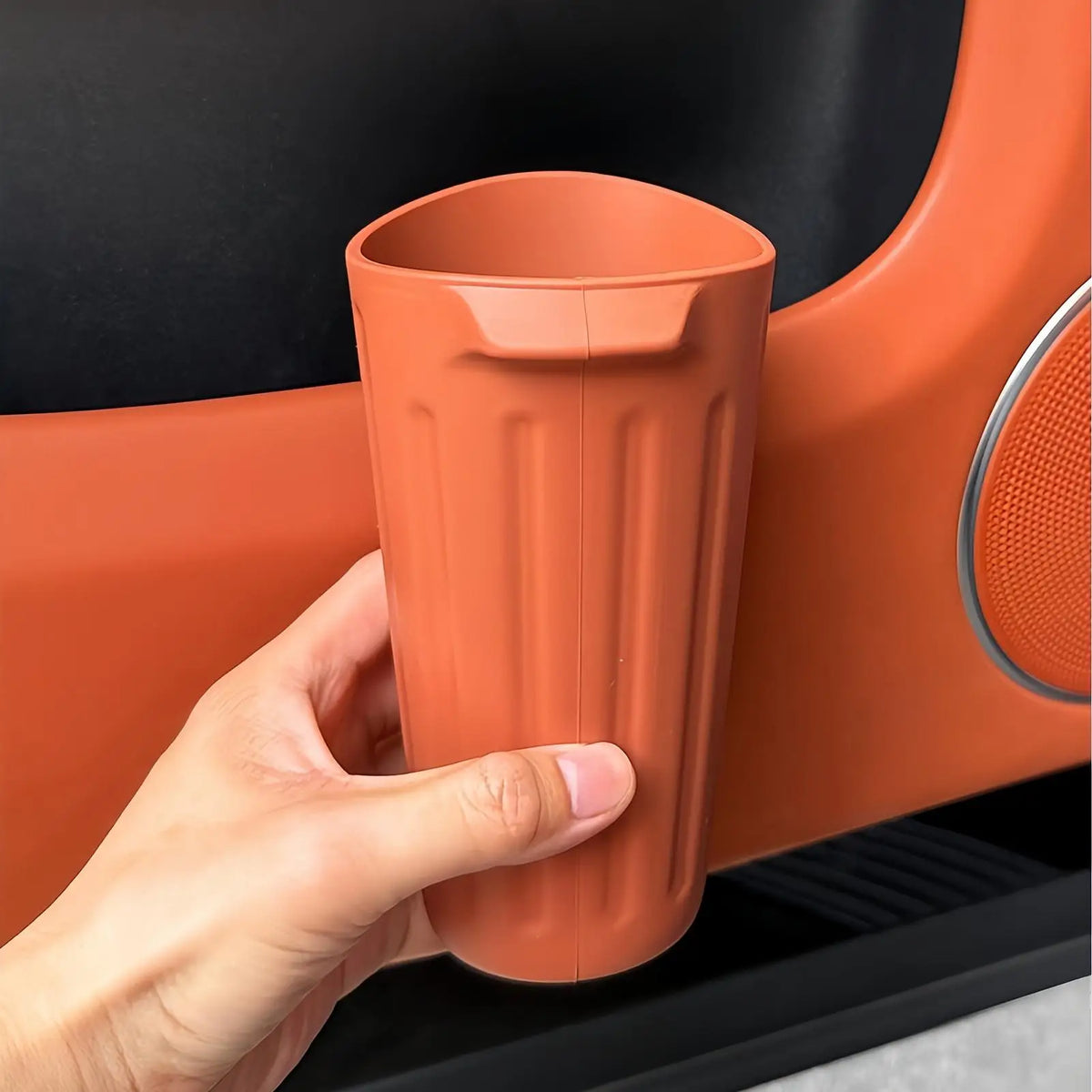 Mini Silicone Car Trash Can – Auto Interior Organizer Bin Car Trash Bin PLUSH