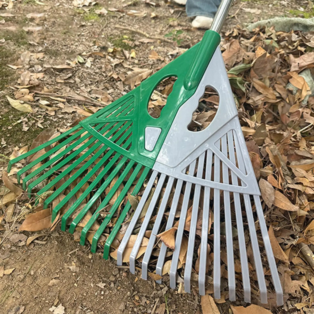 Wide-Head Garden Leaf Rake – Durable Lightweight Yard Tool Garden Leaf Rake PLUSH