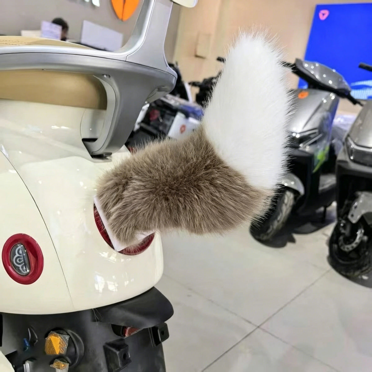 Animated Beast Tail E-Scooter Decoration – Sound & Remote Scooter Tail Decoration PLUSH Khaki 10PCS