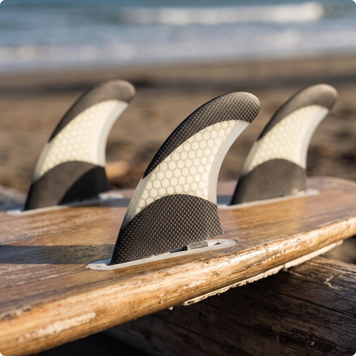 3-Piece Thruster Surfboard Fin Set | Composite Double-Tab Base Surfboard Fin Set PLUSH White