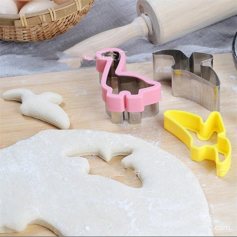 8PCS Dinosaur ABC Stainless Steel Cookie & Sandwich Cutters Cookie Cutter Set PLUSH