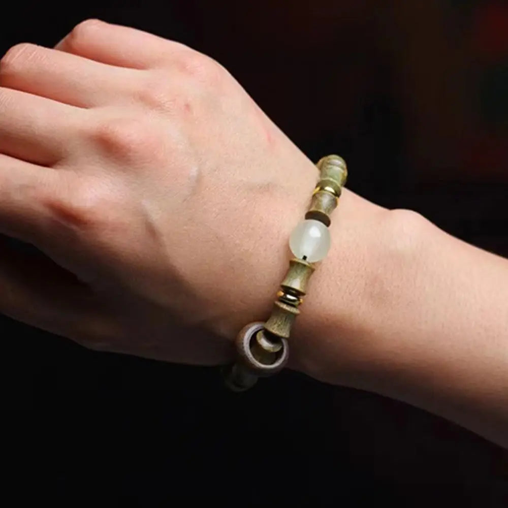 Green Sandalwood Beaded Bracelet – Unisex Wood Charm Beaded Wood Bracelet PLUSH