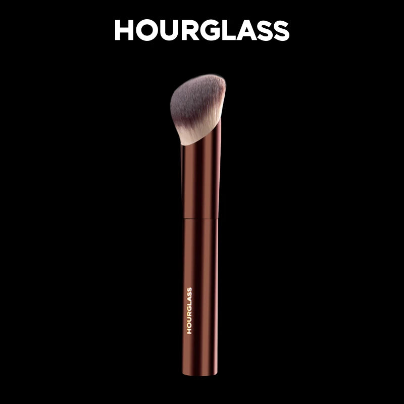 Hourglass No.21 Soft Glow Foundation Brush – Wool Fiber Foundation Makeup Brush PLUSH