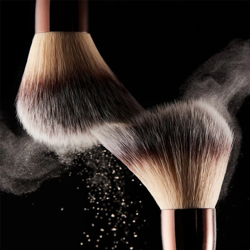 HOURGLASS Vegan 7-Piece Travel Makeup Brush Set with Bag Makeup Brush Set PLUSH