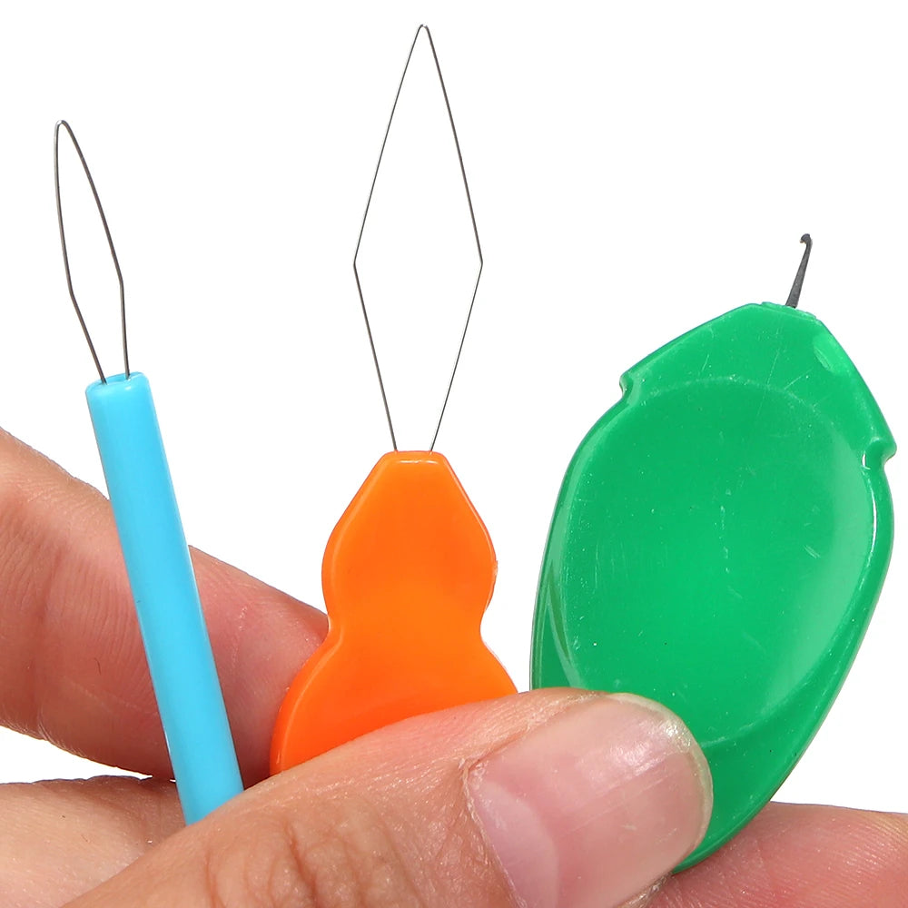 10pcs Plastic Needle Threader & Thread Guide Tool for Sewing Needle Threader Tool PLUSH