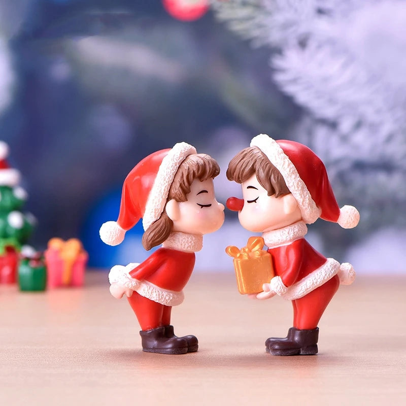 Mini Christmas Couple Resin Figurines – DIY & Wedding Decor Resin Figurine PLUSH QL-3