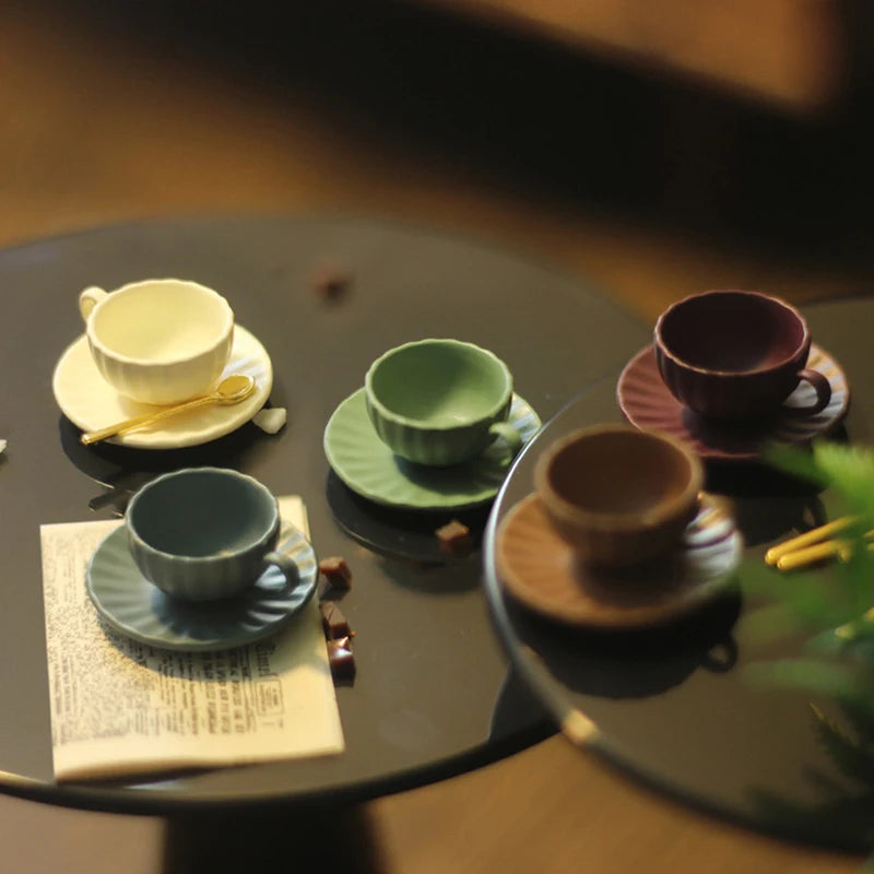 1:12 Dollhouse Mini Coffee Cup Saucer & Spoon Set – 3pcs Dollhouse Miniature Set PLUSH