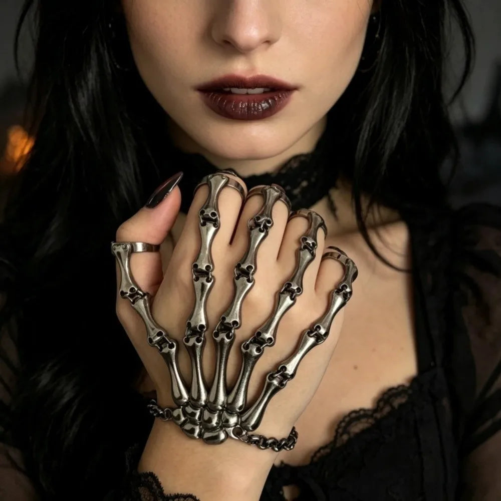 Gothic Skeleton Claw Five-Finger Bracelet – Adjustable Metal Gothic Claw Bracelet PLUSH