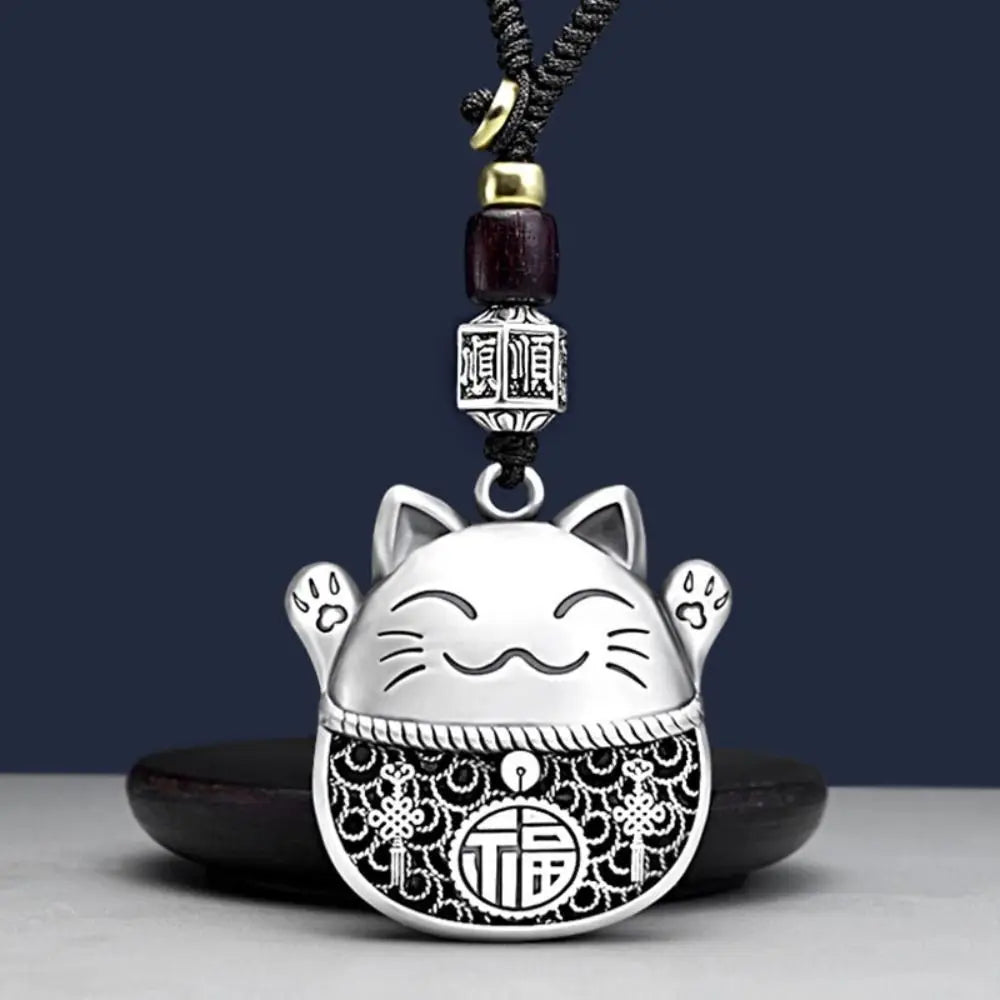 Maneki Neko Lucky Cat Key Chain – Chinese Style Charm Pendant Charm Key Chain PLUSH