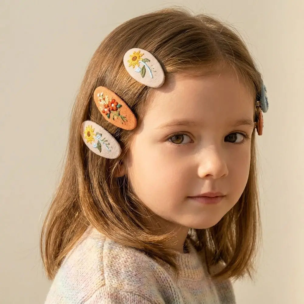 Floral Embroidery Hair Clip Set – 2pcs Fabric Barrettes Hair Clip Set PLUSH