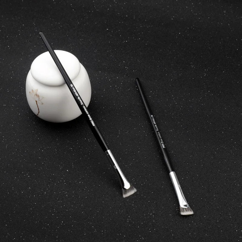 SEP #36 Flat Eyebrow Contour & Eyeshadow Buffer Makeup Brush Makeup Brush PLUSH