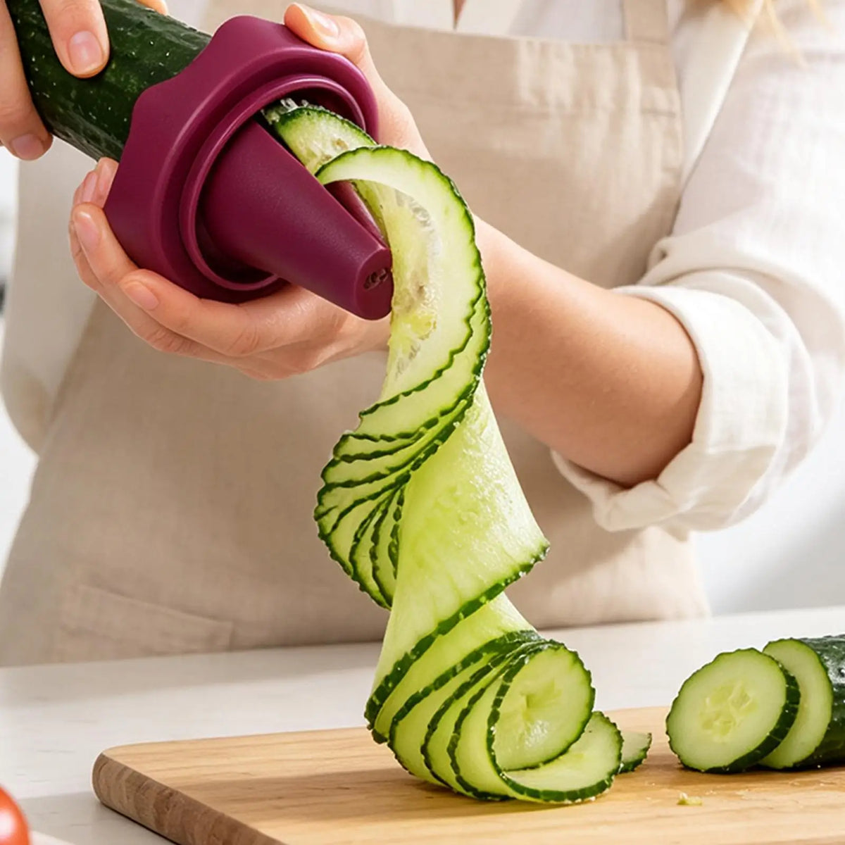Spiral Vegetable Cutter Flower Slicer & Grater Kitchen Tool Spiral Vegetable Slicer PLUSH