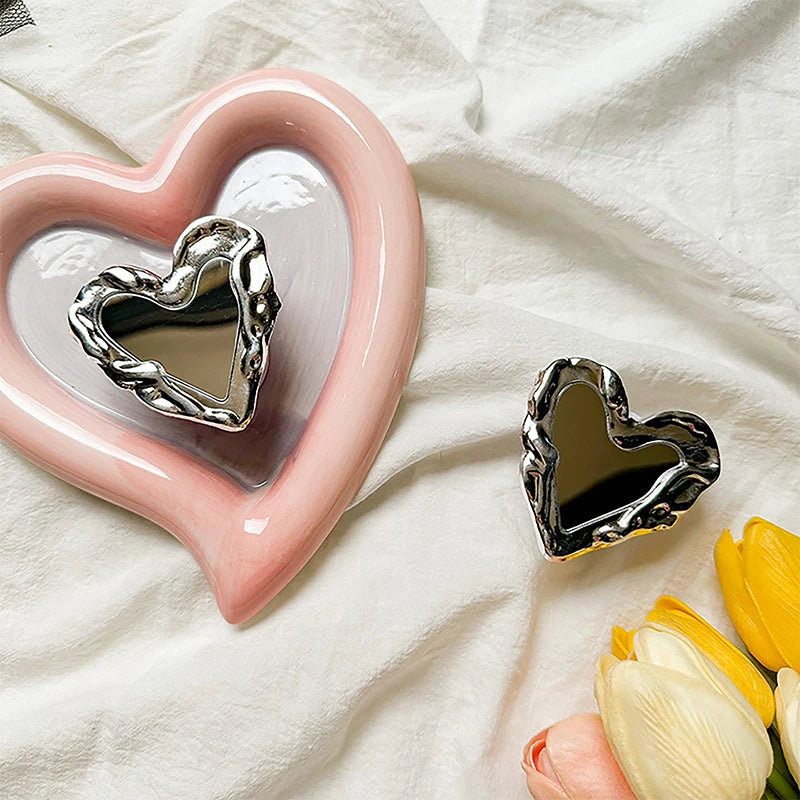 Silver Heart Mirror Phone Finger Holder & Stand | Luxe Style Phone Finger Stand PLUSH