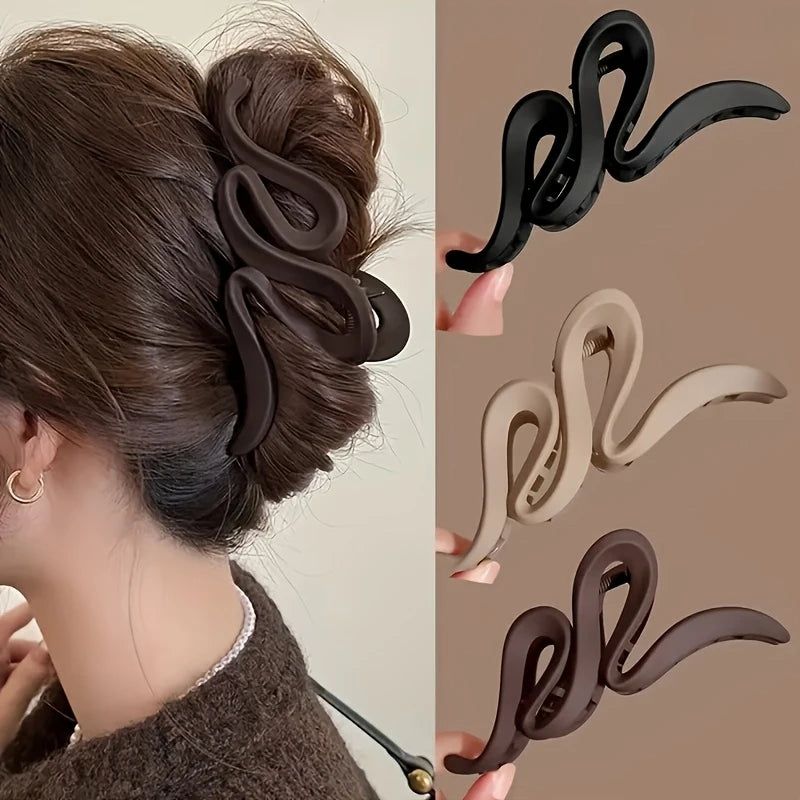 Women's Matte Wave Shark Clip – Retro Y2K Style Hair Clip Hair Shark Clip PLUSH