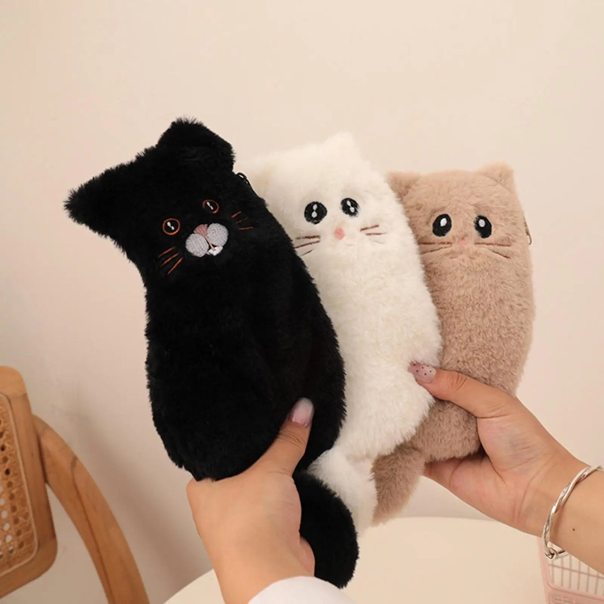 Cartoon Cat Plush Pencil Case – Large Capacity Organizer Plush Pencil Case PLUSH