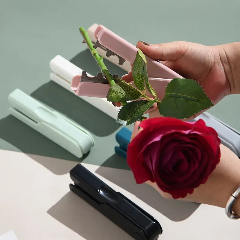 Rose Thorn Stripper – Portable Leaf & Stem Remover Tool Garden Hand Tool PLUSH