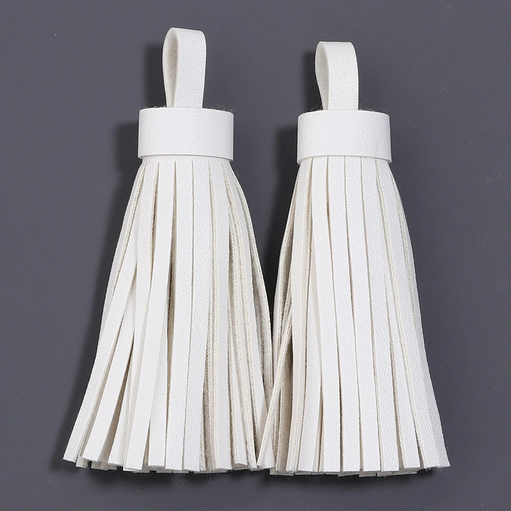 4pcs 9cm PU Leather Tassel Pendants – Bag Charm & DIY Jewelry Tassel Pendants PLUSH white
