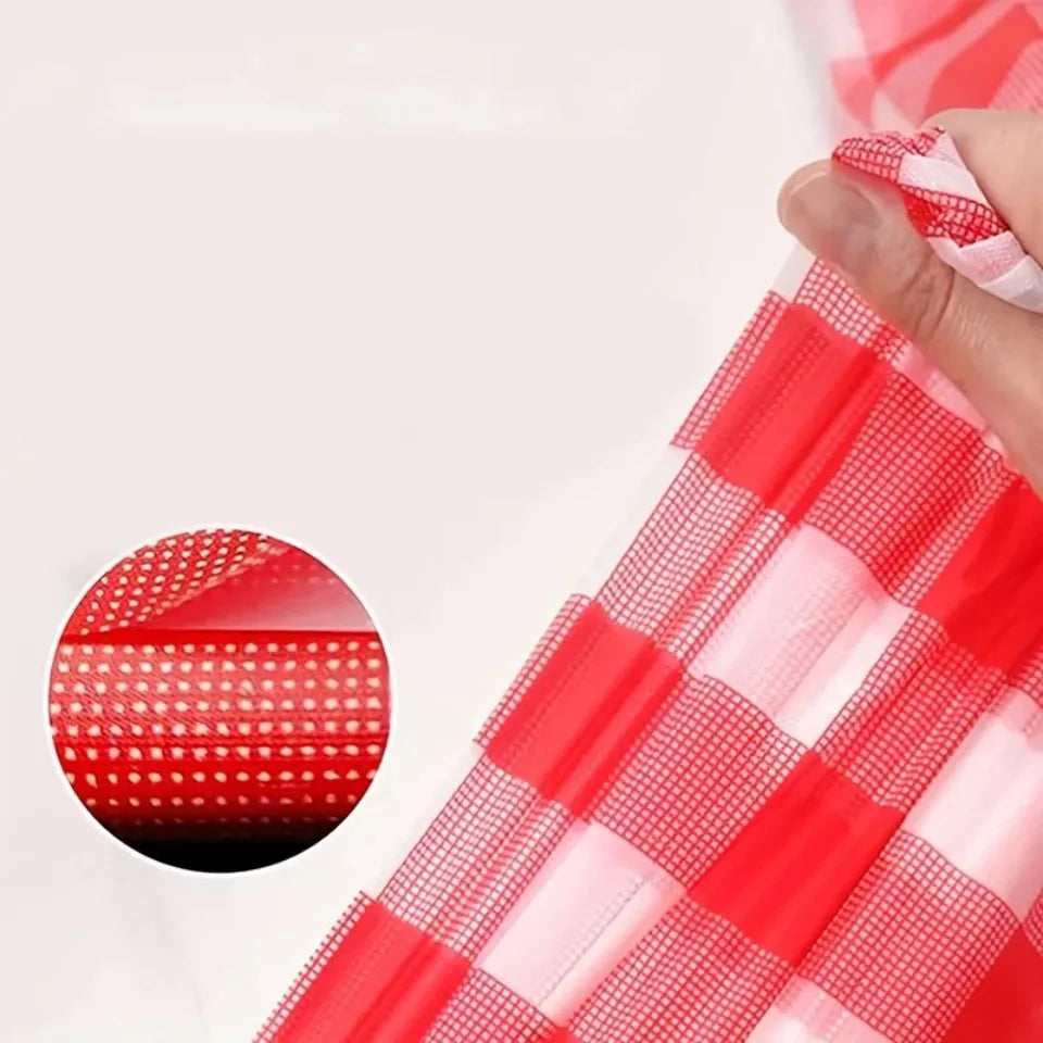 Disposable Checkered Tablecloth Plastic Cover 2/5pcs 140x100cm Disposable Tablecloth PLUSH