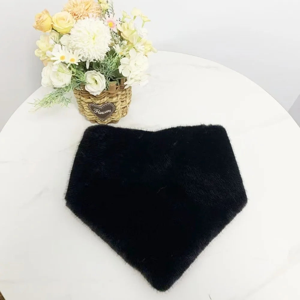 Women's Plush Triangle Scarf – Leopard Print Faux Fur Neck Warmer Plush Triangle Scarf PLUSH Style D
