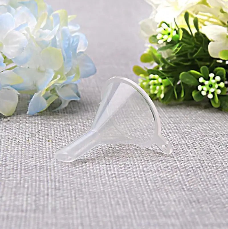 Mini Plastic Travel Funnels for Perfume & Liquid Filling | 1/5pcs Travel Funnels PLUSH