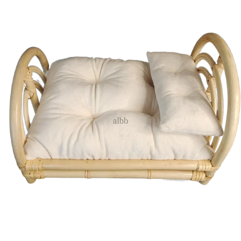 Vintage Rattan Newborn Photography Basket Prop | Baby Bed Newborn Photo Prop PLUSH