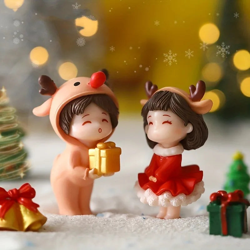 Mini Christmas Couple Resin Figurines – DIY & Wedding Decor Resin Figurine PLUSH
