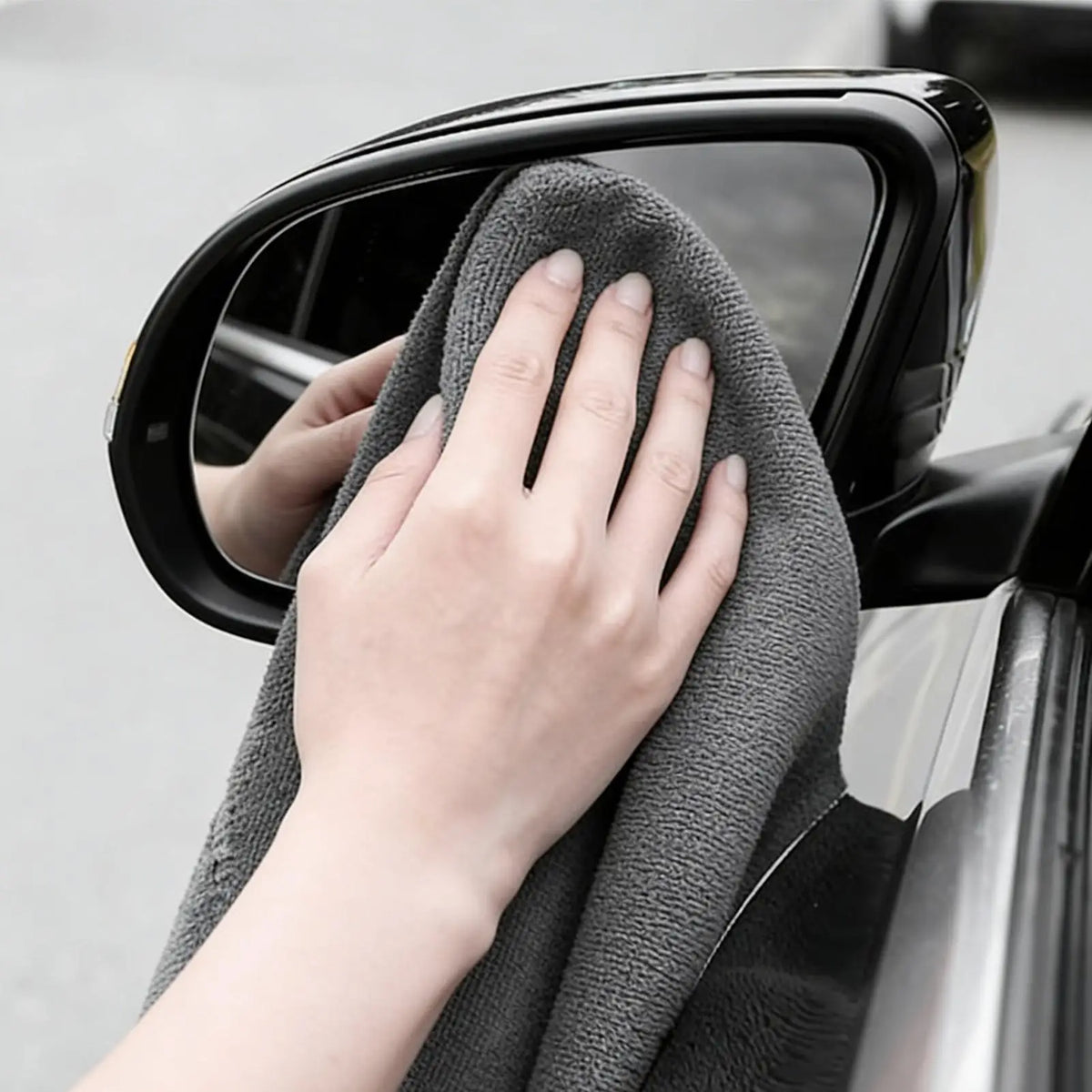 Microfiber Car Cleaning Towel – Lint-Free & Absorbent Car Cleaning Towel PLUSH