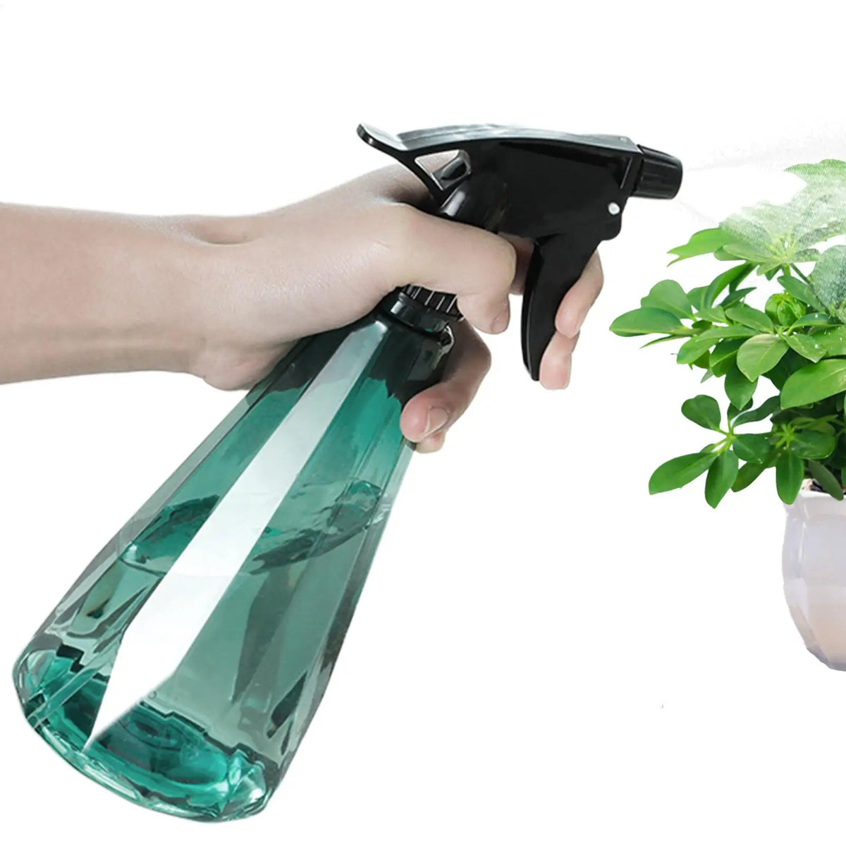 500ml Adjustable Refillable Spray Bottle – Garden Plant Watering Garden Spray Bottle PLUSH