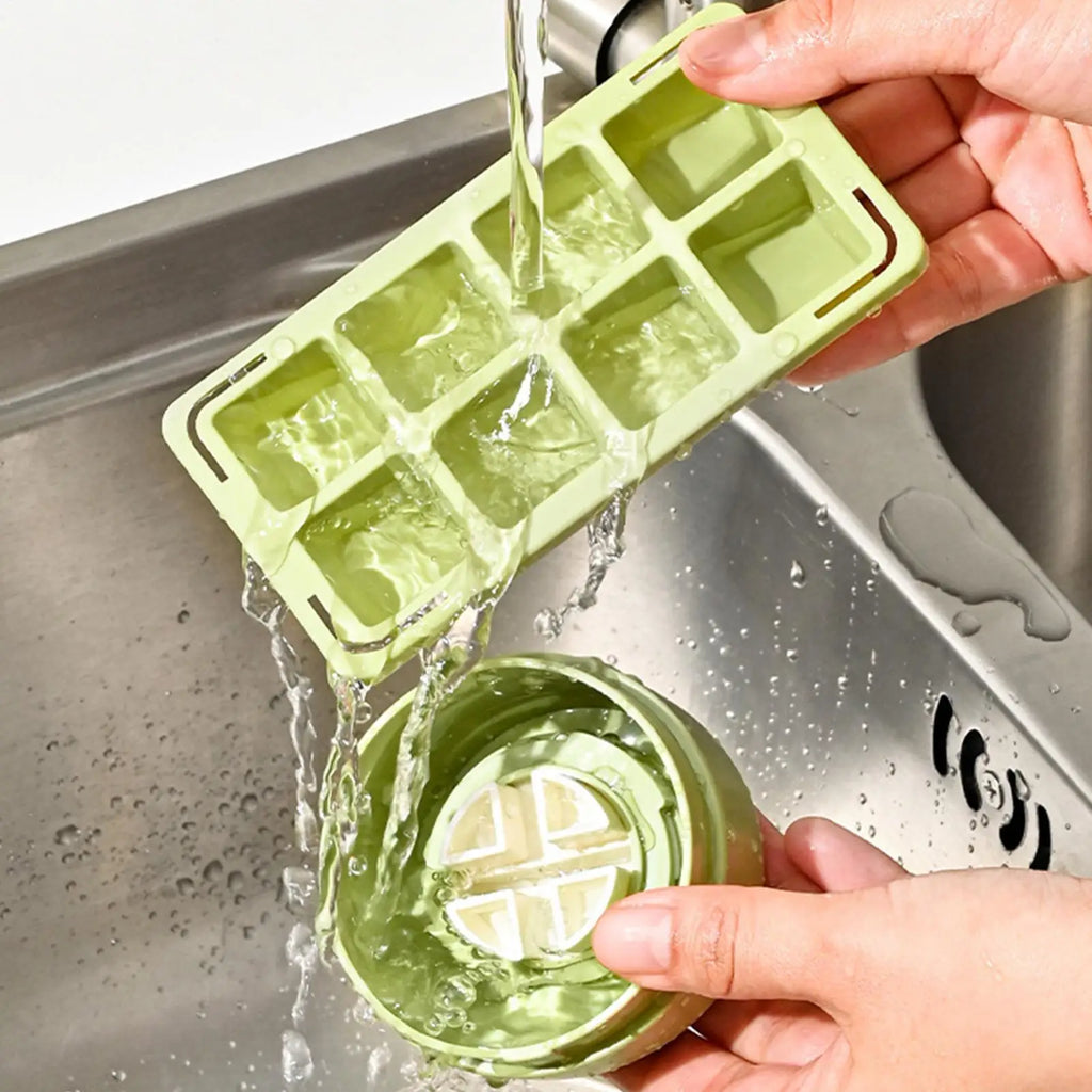 8-Grid Ice Cube Tray with Lid – Large Capacity Freezer Maker Ice Cube Tray PLUSH