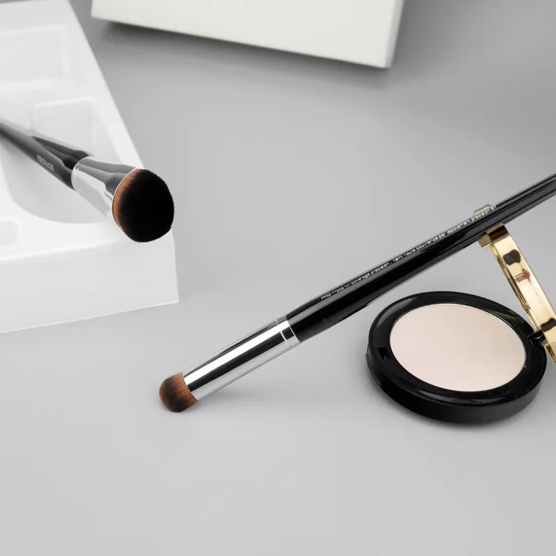 Pro Precision Makeup Brush #67 – Foundation & Concealer Makeup Brush PLUSH