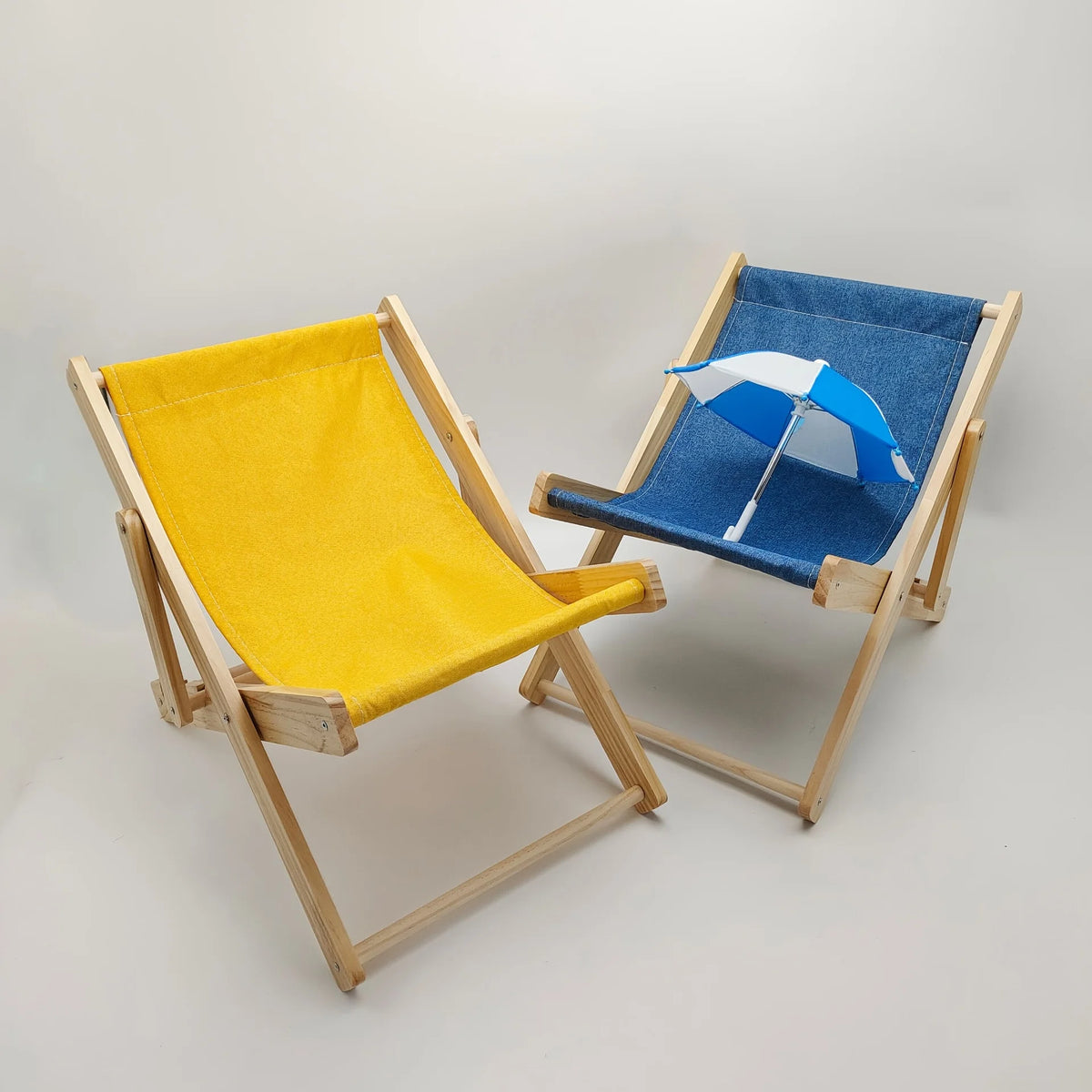 Adjustable Wooden Beach Chair – Photography Prop & Studio Decor Photography Prop PLUSH