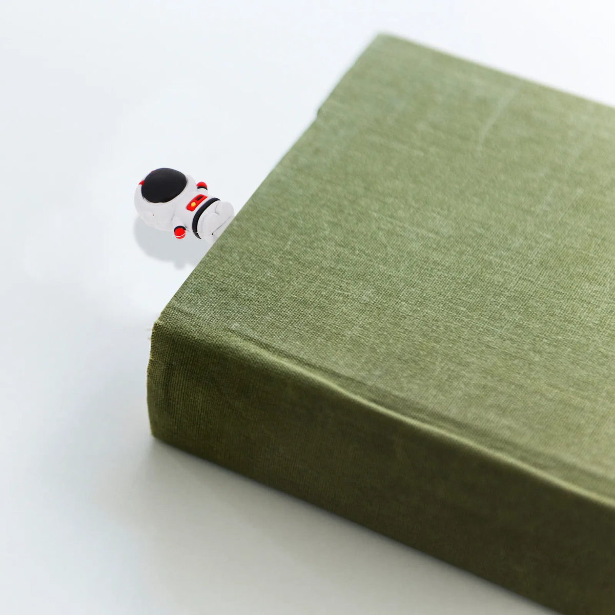 Astronaut Bookmark – Cute Cartoon Page Marker for Students Novelty Bookmark PLUSH Default Title