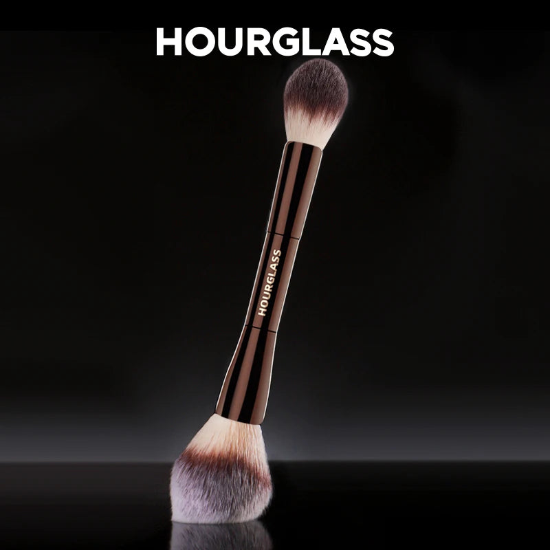Hourglass No.18 Veil Powder Brush – Soft Fiber Double Head Powder Makeup Brush PLUSH