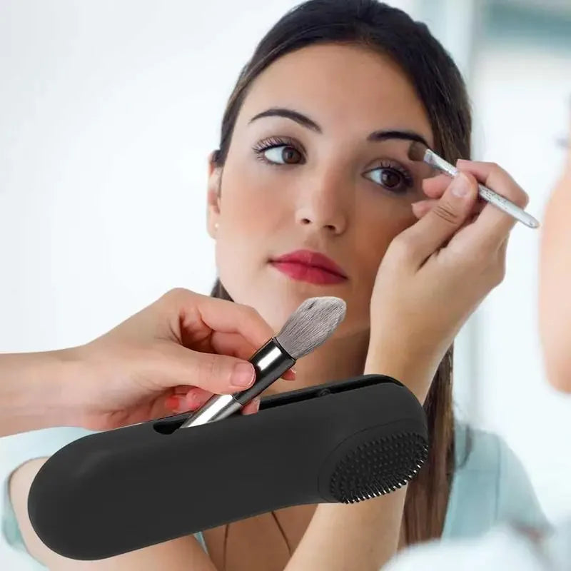 Silicone Magnetic Makeup Brush Holder – Travel Cosmetic Bag Makeup Brush Holder PLUSH