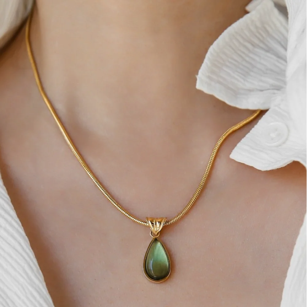 Olive Green Drop Pendant Necklace – Snake Chain Vintage Style Pendant Necklace PLUSH