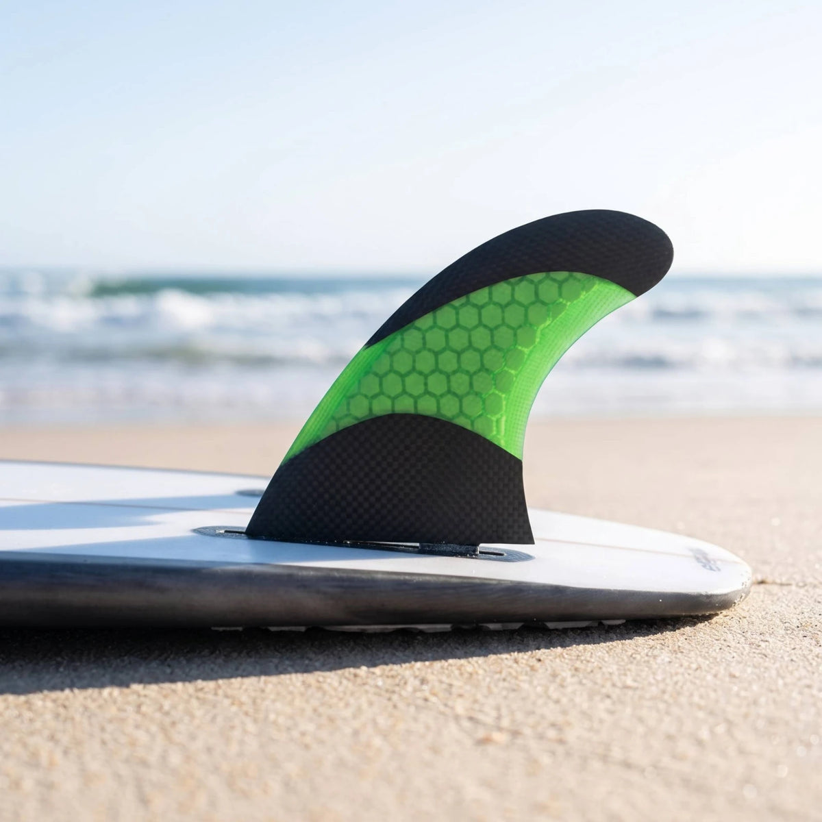 3-Piece Thruster Surfboard Fin Set | Composite Double-Tab Base Surfboard Fin Set PLUSH