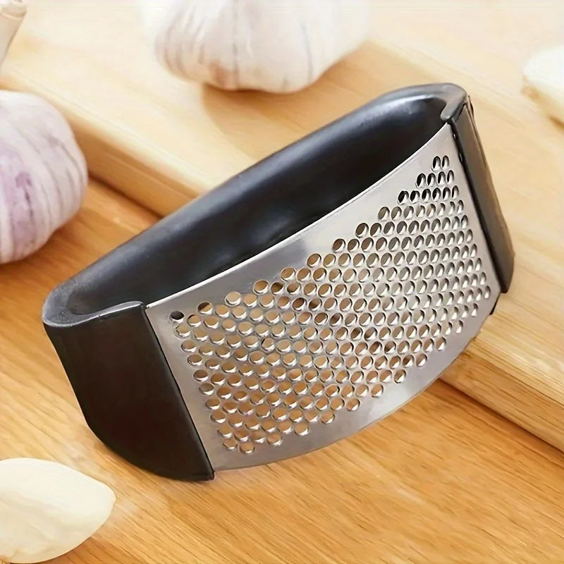 Stainless Steel Garlic Press – Manual Mincer & Paste Maker Garlic Press PLUSH