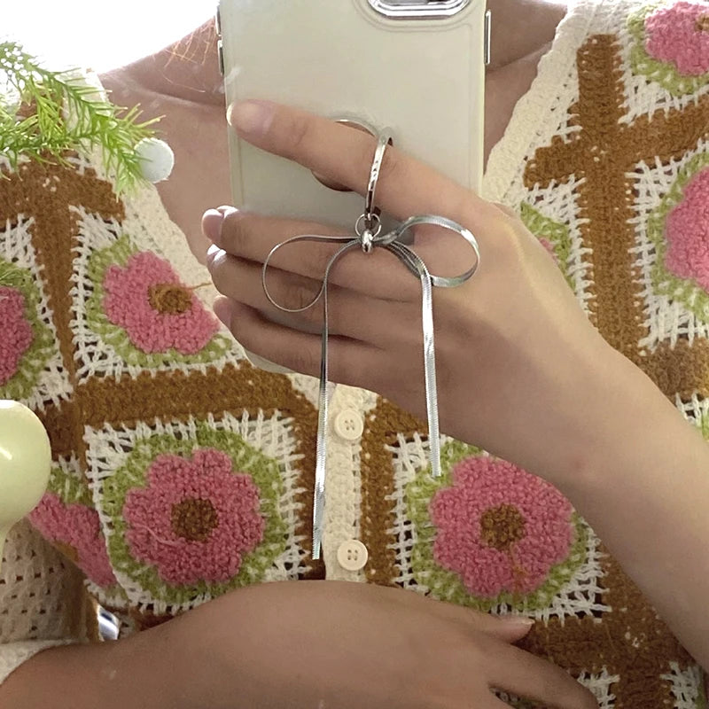 Bow-Knot Chain Finger Ring Holder – 360° Rotatable Phone Stand Phone Ring Holder PLUSH
