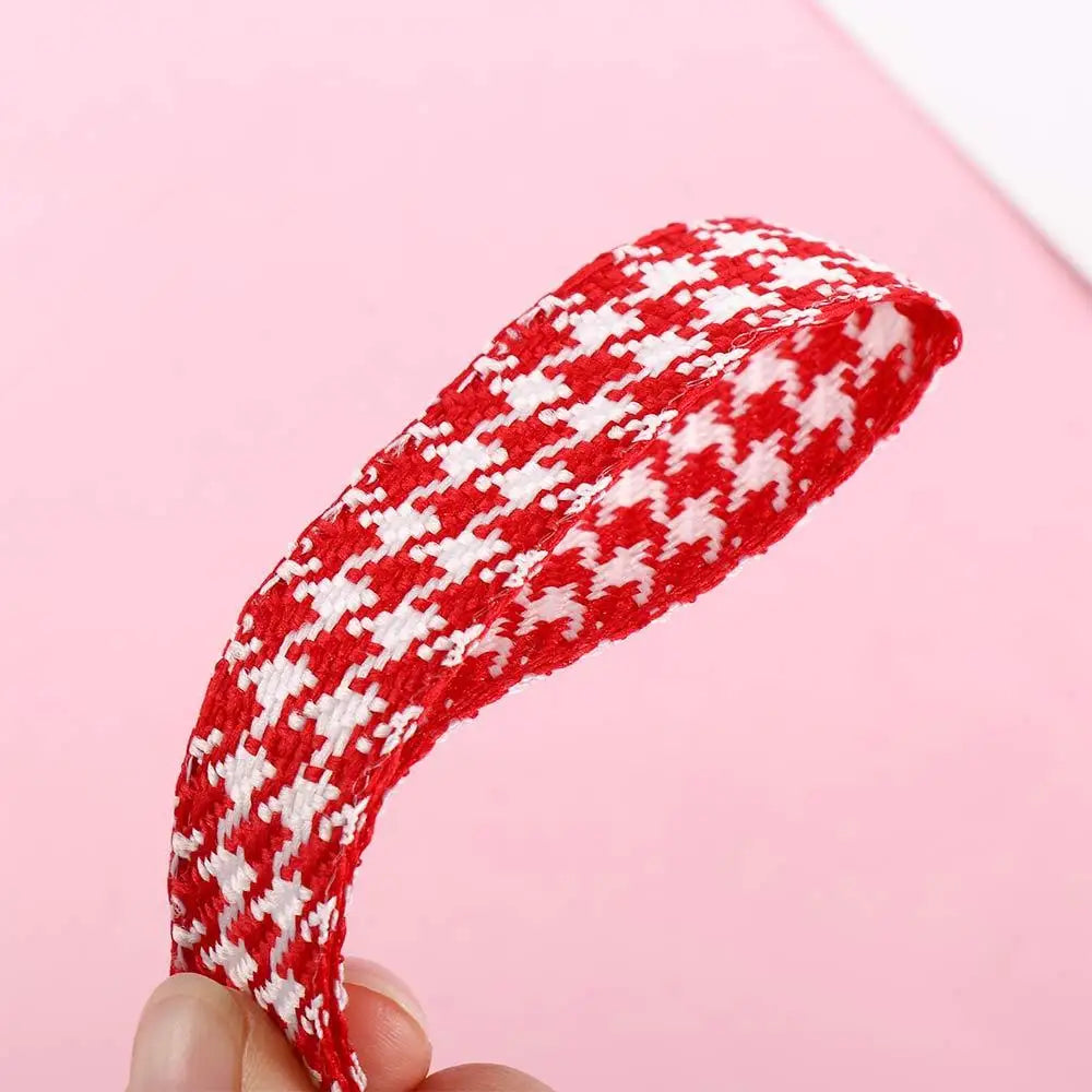 Strawberry Heart Keychain – Cute Red Fruit Key Charm & Bag Pendant Fashion Keychain PLUSH