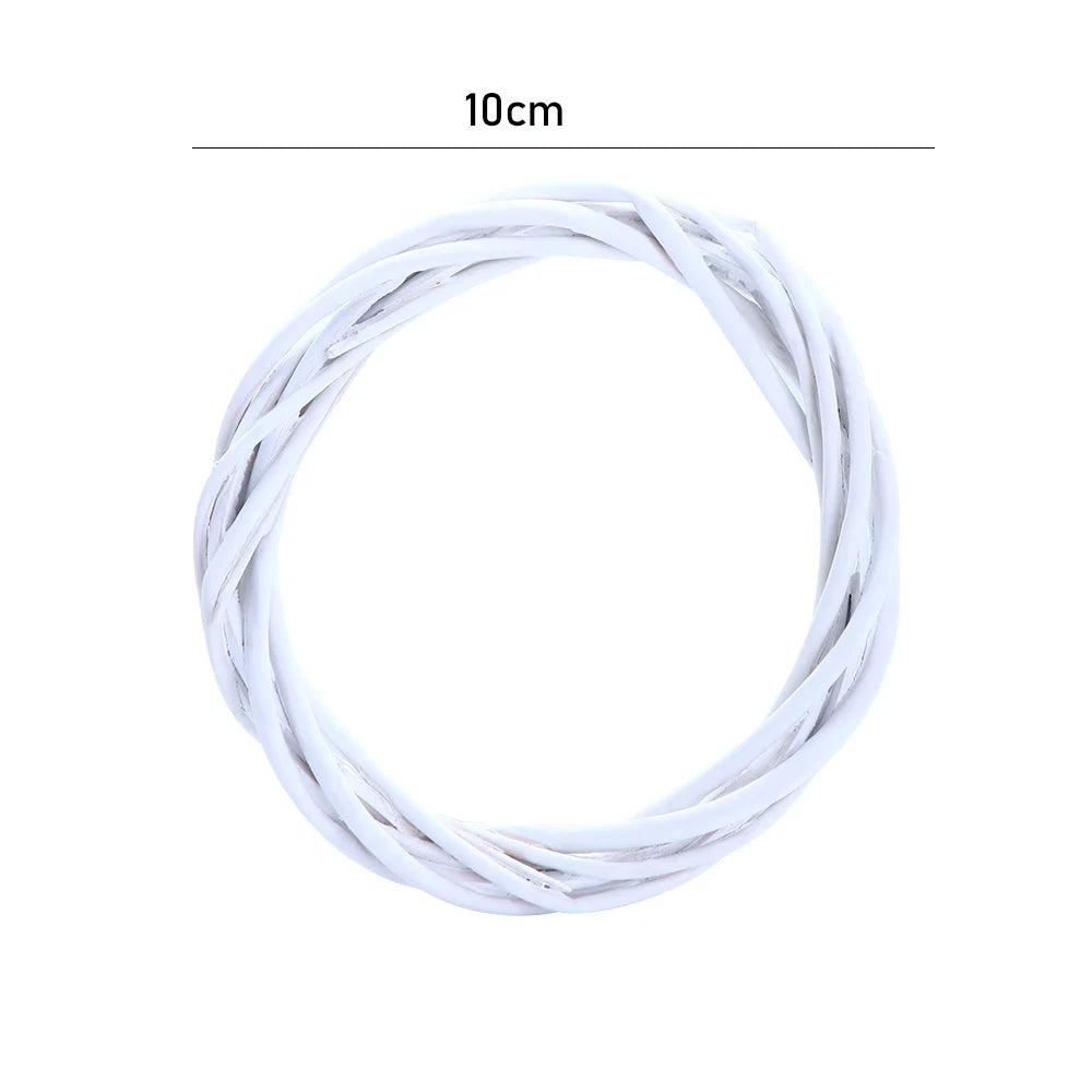 White Rattan Wicker Wreath Ring – Christmas Hanging Ornament Christmas Wreath Ring PLUSH 10cm