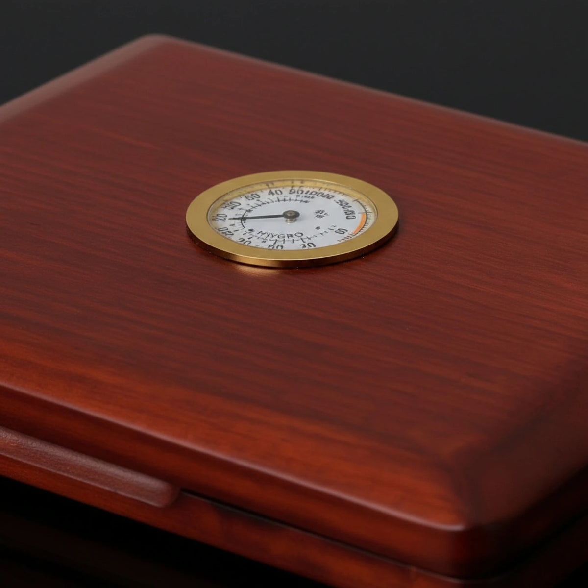 Wood Saxophone Reed Case with Hygrometer – 5 Reed Slots Reed Storage Case PLUSH