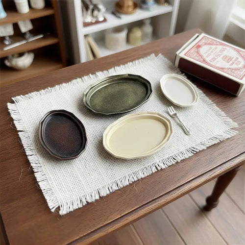 1/12 Dollhouse Miniature Retro Oval Metal Dish – Steak Plate Dollhouse Accessory PLUSH