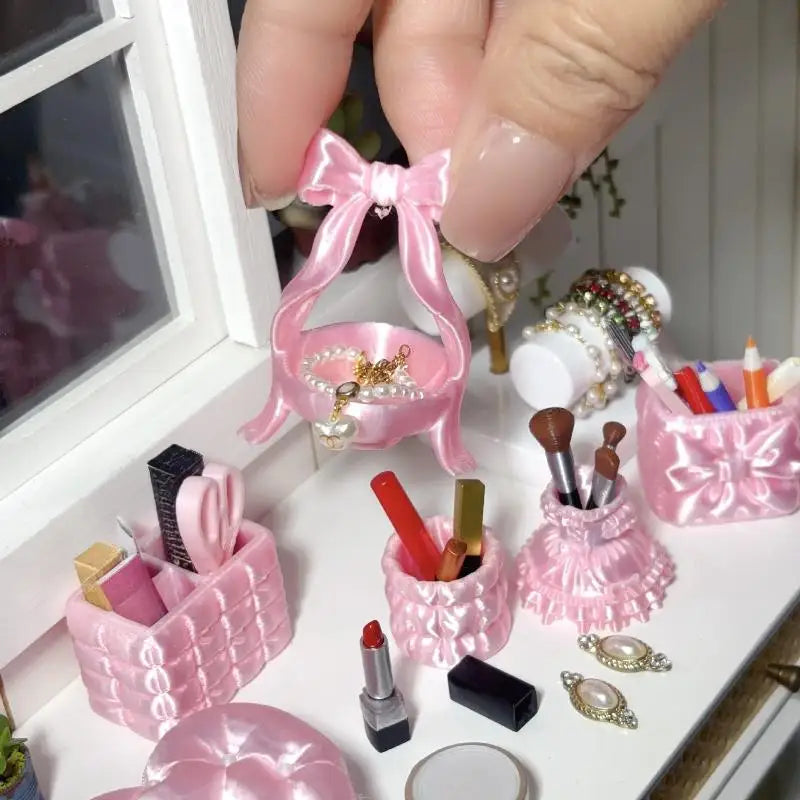 Pink 1:12 Miniature Cosmetic Storage Box – Dollhouse Accessory Dollhouse Miniature PLUSH