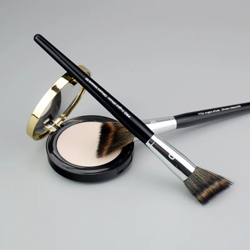 Pro Angled Sculpting Makeup Brush – Wood Handle SEP #60 Makeup Brush PLUSH