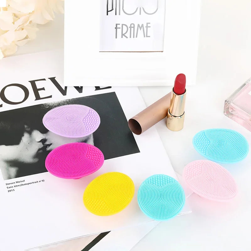 Silicone Face Scrubber & Cleansing Brush – Deep Pore Care Facial Cleansing Brush PLUSH