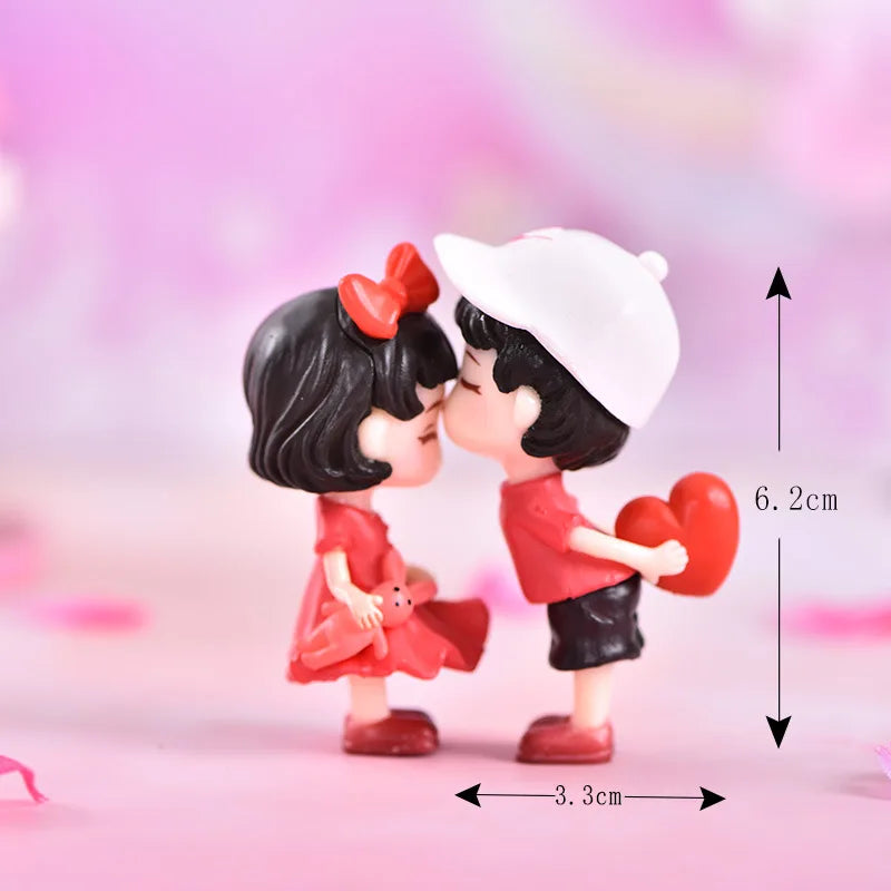 Mini Christmas Couple Resin Figurines – DIY & Wedding Decor Resin Figurine PLUSH QL-4