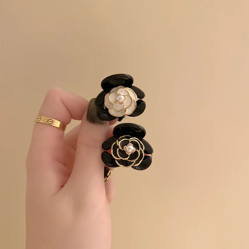 Black Camellia Mini Hair Claw Clip – Elegant Floral Hairpin Hair Claw Clip PLUSH