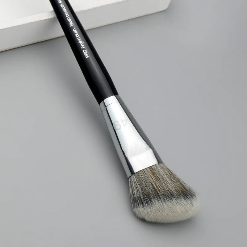 Angled Contouring Blush Brush – Cheekbone Sculpting Tool Contouring Makeup Brush PLUSH
