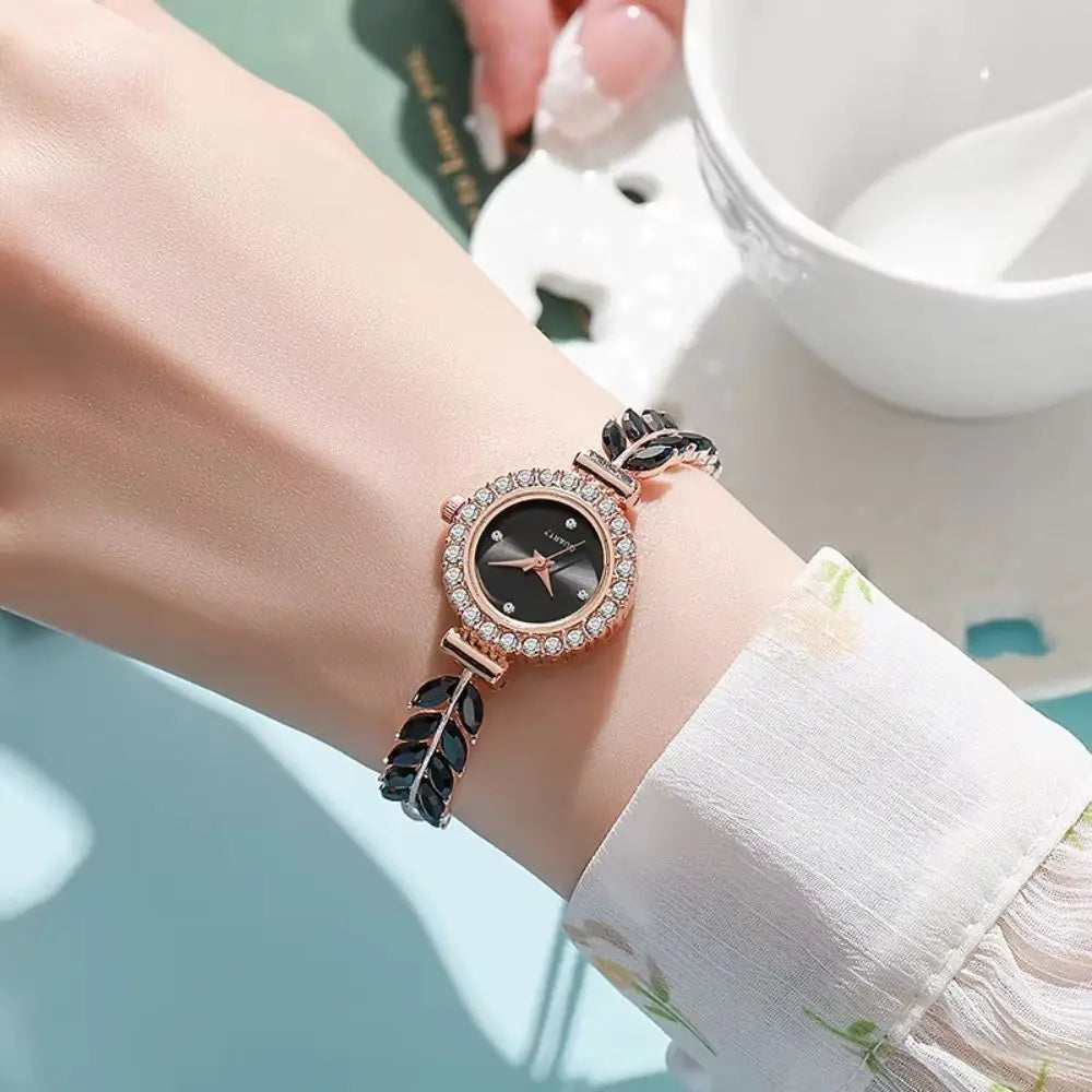 Women's Slim Rhinestone Leaf Quartz Watch – Adjustable Strap Women's Quartz Watch PLUSH